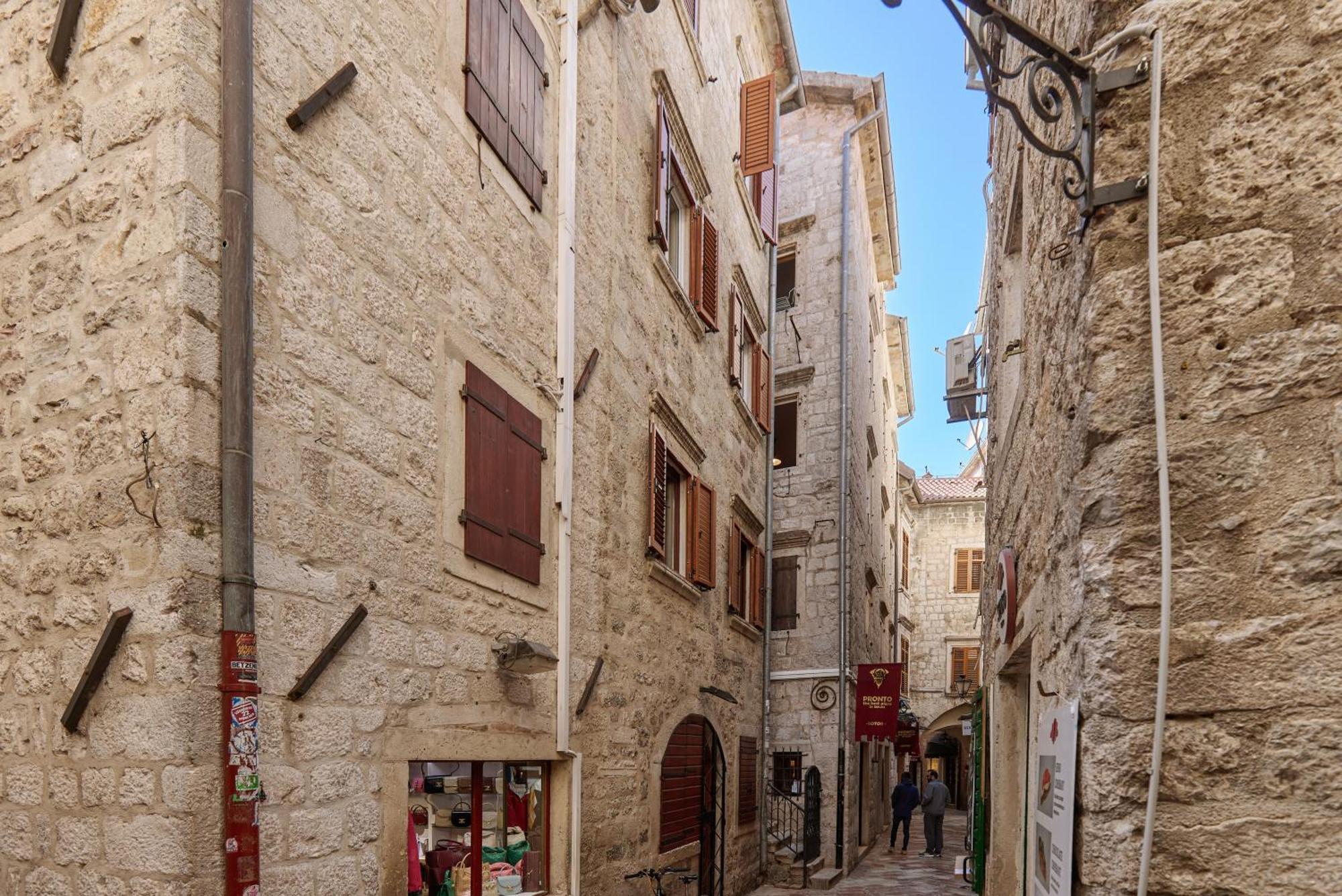 G-Apart Kotor Exterior photo